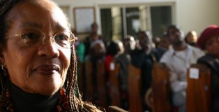 woman-in-church
